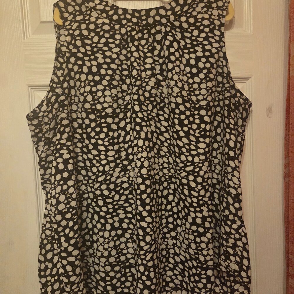 Molly & Isadora Abstract Spot Print Blouse V-Back Detail Plus Size 2X